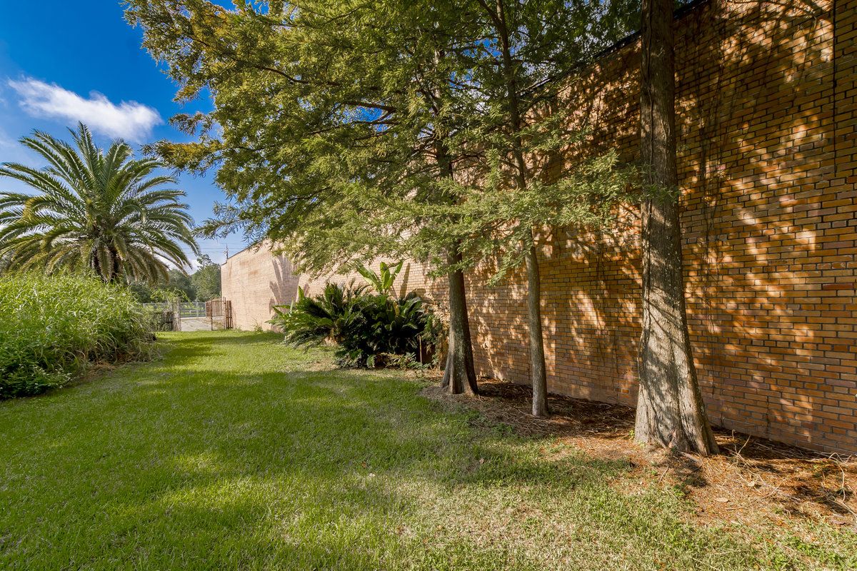 Mid-City Redevelopment Opportunity!: 2008 North St, Baton Rouge, LA 70802